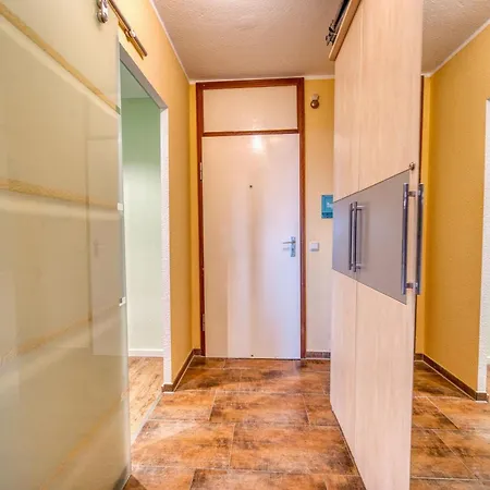 Apartamento - Haus O, App 0o0602 *